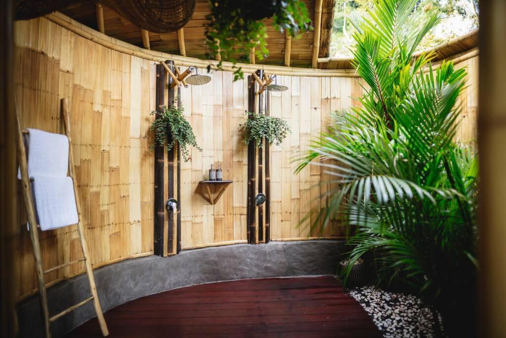 The Nude House Selat Exterior foto